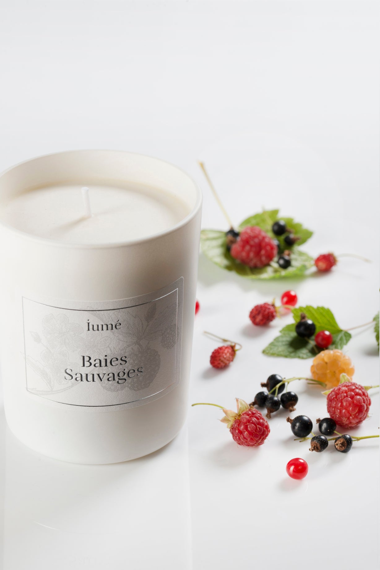 Bougie parfumée naturelle Baies Sauvages IUME